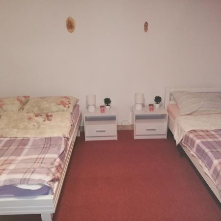 Studio apartman Small Lili Popovaca Esterno foto