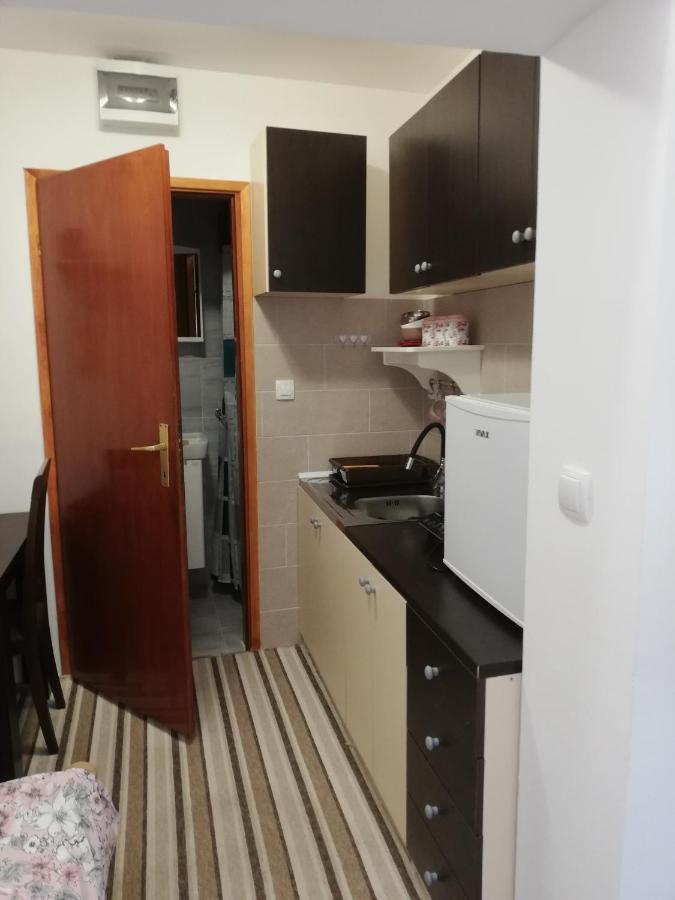 Studio apartman Small Lili Popovaca Esterno foto